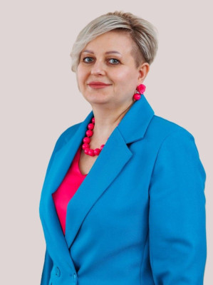 Заведующий Еманова Оксана Ивановна